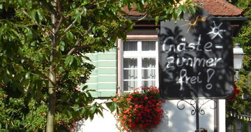 Zimmerfrei-Schild in Ihringen